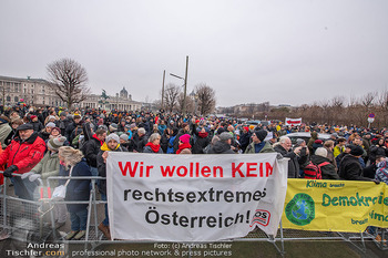 Klickl bei Van der Bellen - Hofburg, Wien - Mo 06.01.2025 - Demonstranten und Polizei vor der Hofburg, Demo, Proteste gegen 96