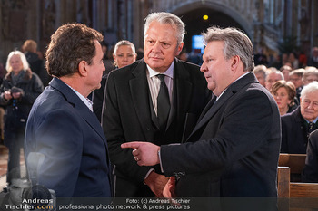 Otto Schenk Trauerfeier - Stephansdom, Wien - Mi 29.01.2025 - Konstantin SCHENK, Michael LUDWIG, Herbert FÖTTINGER65