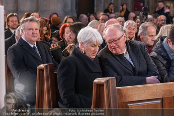 Otto Schenk Trauerfeier - Stephansdom, Wien - Mi 29.01.2025 - Alfons MENSDORFF-POUILLY, Maria RAUCH-KALLAT78