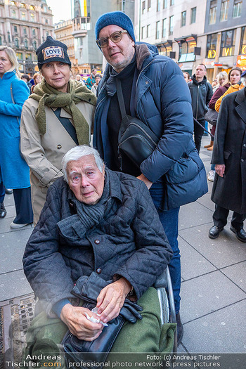 Otto Schenk Trauerfeier - Stephansdom, Wien - Mi 29.01.2025 - Familie Peter WECK mit Kindern Tochter Barbara und Sohn Philipp 151