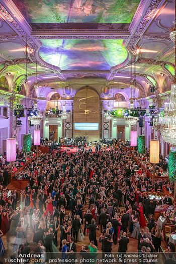 Kaffeesiederball - Hofburg, Wien - Fr 21.02.2025 - Ballsaal, Balleröffnung, Übersichtsfoto großer Saal Hofburg v220