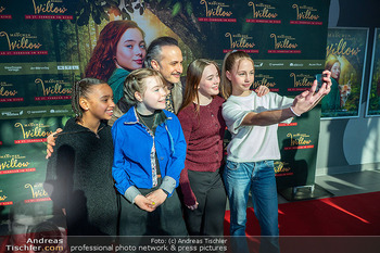 Kinopremiere ´Ein Mädchen namens Willow´ - Cineplexx Donauplex, Wien - Sa 22.02.2025 - Michael OSTROWSKI, Ava PETSCH, Anna VON SELD, Cora TRUBE, Mary T4