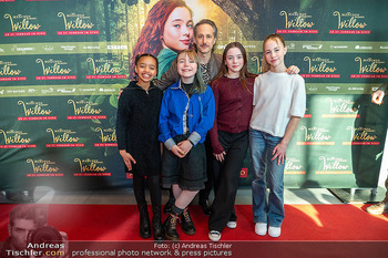 Kinopremiere ´Ein Mädchen namens Willow´ - Cineplexx Donauplex, Wien - Sa 22.02.2025 - Michael OSTROWSKI, Ava PETSCH, Anna VON SELD, Cora TRUBE, Mary T6