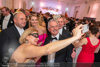 Rudolfina Redoute - Hofburg, Wien - Mo 03.03.2025 - Johanna MIKL-LEITNER macht Selfie51