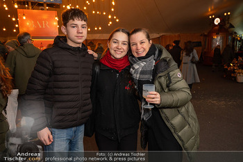 Cirque du Soleil Premiere - Zirkuszelt NeuMarx, Wien - Do 13.03.2025 - Caroline VASICEK-PFEIFER mit Kindern Marvie und Ben91