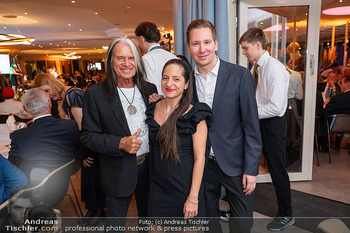 Werzers Saisonopening - Hotel Werzer´s, Pörtschach - Fr 28.03.2025 - Waterloo Hansi KREUZMAYR, Caroline ATHANASIADIS, Clemens TRISCHL312