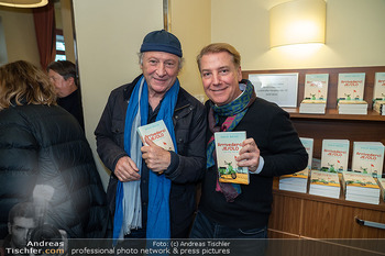 Buchpräsentation Nadia Weiss - Cafe Engländer, Wien - Mo 07.04.2025 - Robert DORNHELM, Atil KUTOGLU54