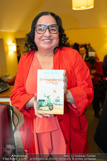 Buchpräsentation Nadia Weiss - Cafe Engländer, Wien - Mo 07.04.2025 - Maria HAPPEL93