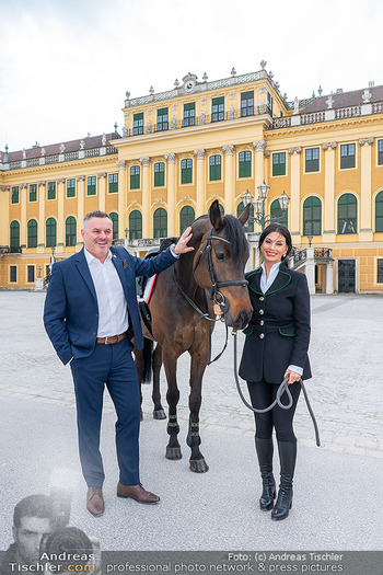 Fototermin Longines Champions Tour - Schloss Schönbrunn, Wien - Di 08.04.2025 - Sonja KLIMA, Klaus PANHOLZER35