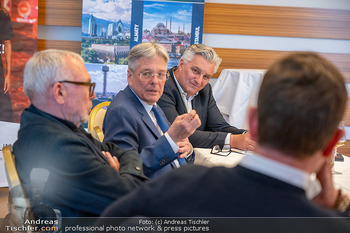 ATOS Gipfelgespräche - Schlosshotel Velden - Do 10.04.2025 - Alfred GUSENBAUER, Peter KAISER, Hubert PATTERER113