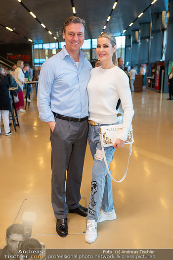 Premiere ´Rock of Ages´ - Stadthalle, Wien - Sa 19.04.2025 - Carmen KNOR-STAMBOLI, Rene Otto KNOR7