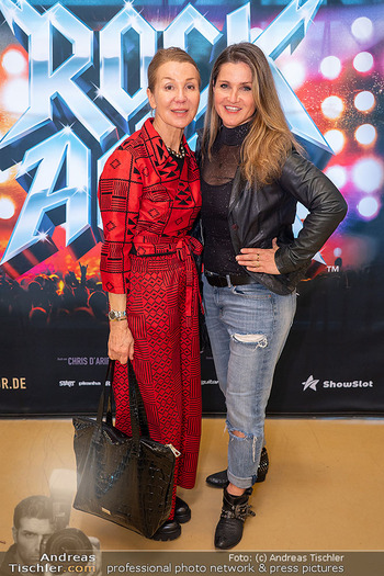 Premiere ´Rock of Ages´ - Stadthalle, Wien - Sa 19.04.2025 - Lizz GÖRGL, Imma BAUMGARTNER (time4africa Modelabel)16