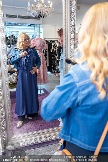 Promishopping - Lila Portal, Baden - Mi 23.04.2025 - 54