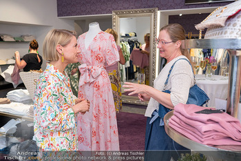 Promishopping - Lila Portal, Baden - Mi 23.04.2025 - 70