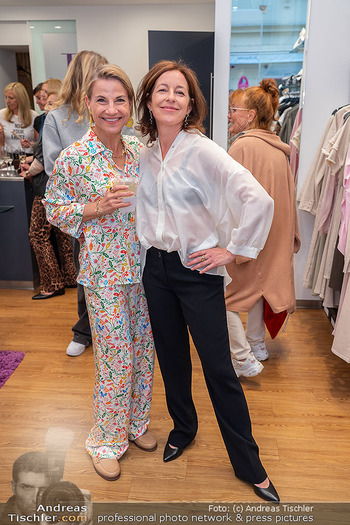 Promishopping - Lila Portal, Baden - Mi 23.04.2025 - Kristina SPRENGER, Julia CENCIG117