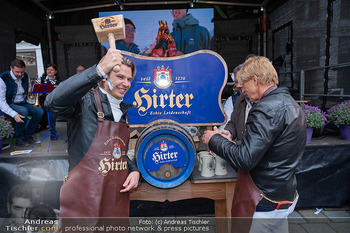 Bierfest - Am Hof, Wien - Do 08.05.2025 - Dominic HEINZL, Adi WEISS31