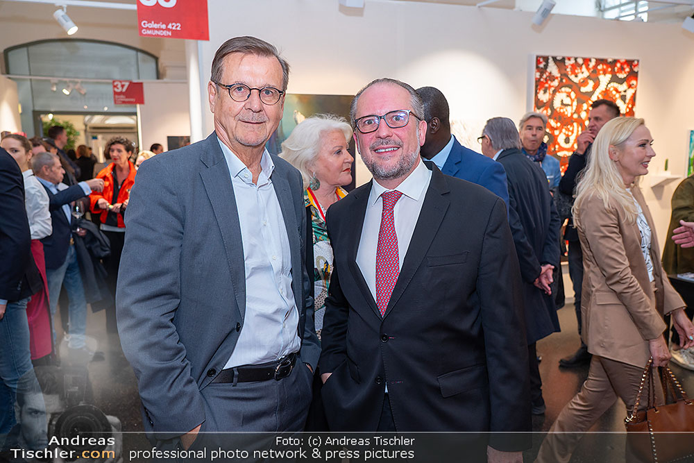 Art Austria Opening - 2025-05-08 - MQ Ovalhalle, Wien
