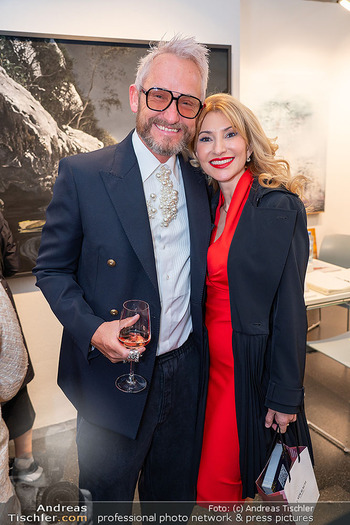 Art Austria Opening - MQ Ovalhalle, Wien - Do 08.05.2025 - Franz Josef BAUR, Donka ANGATSCHEVA39