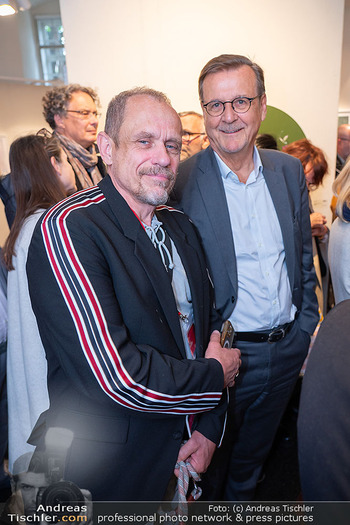 Art Austria Opening - MQ Ovalhalle, Wien - Do 08.05.2025 - Gery KESZLER, Hans MAHR41