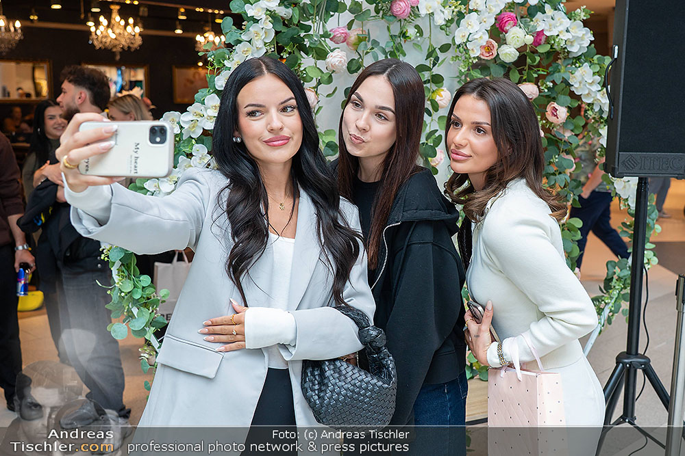 Influencer Meet & Greet - 2025-05-09 - Shopping City Seiersberg, Graz