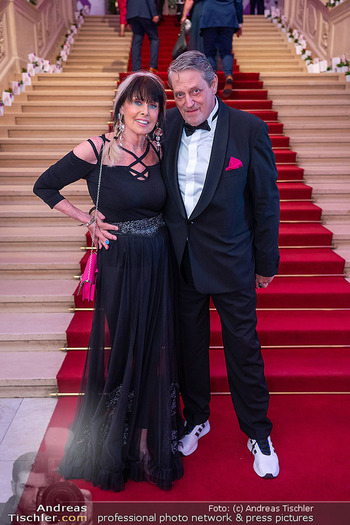 Dancer against Cancer Ball 2025 - Hofburg, Wien - Sa 10.05.2025 - Dieter und Brigitte CHMELAR36