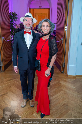 Dancer against Cancer Ball 2025 - Hofburg, Wien - Sa 10.05.2025 - Daniela KRAMMER mit Ehemann93