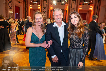 Dancer against Cancer Ball 2025 - Hofburg, Wien - Sa 10.05.2025 - Amber MARSHALL, Manfred und Nelly BAUMANN245