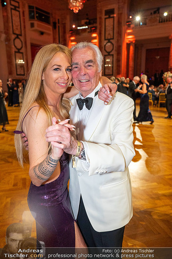 Dancer against Cancer Ball 2025 - Hofburg, Wien - Sa 10.05.2025 - Yvonne RUEFF, Hannes NEDBAL259