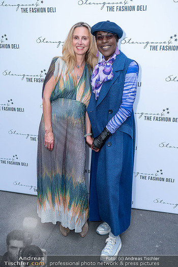 Fashion Cocktail - Sterngasse 4, Wien - Mi 14.05.2025 - Doretta CARTER, Christiane SEITZ80