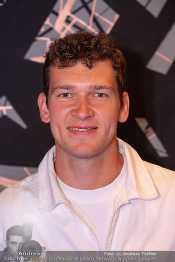 Cupra Opening - Cupra City Garage, Wien - Do 15.05.2025 - Ferdinand QUERFELD (Portrait)30