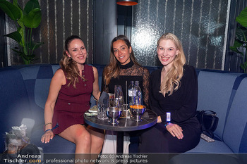 Cupra Opening - Cupra City Garage, Wien - Do 15.05.2025 - Larissa ROBITSCHKO, Andrea SCHLAGER, Katharina Kathi WÖRNDL126