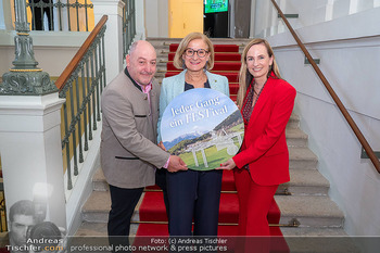 Wiener Alpen FESTival Kampagnenpräsentation - Palais Niederösterreich, Wien - Mo 19.05.2025 - Johanna MIKL-LEITNER, Rudi ROUBINEK, Maria GROßBAUER GROSSBAUER1