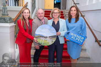 Wiener Alpen FESTival Kampagnenpräsentation - Palais Niederösterreich, Wien - Mo 19.05.2025 - Maria GROßBAUER, Rudi ROUBINEK, Johanna MIKL-LEITNER, Mariella 66