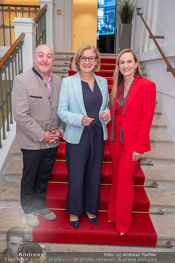 Wiener Alpen FESTival Kampagnenpräsentation - Palais Niederösterreich, Wien - Mo 19.05.2025 - Johanna MIKL-LEITNER, Rudi ROUBINEK, Maria GROßBAUER GROSSBAUER70