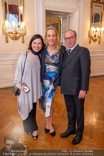 Giorgio Armani Empfang - Italienische Botschaft, Wien - Di 20.05.2025 - Lilian KLEBOW, Giovanni PUGLIESE, Debora LEPRE2