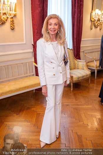 Giorgio Armani Empfang - Italienische Botschaft, Wien - Di 20.05.2025 - Elisabeth HIMMER-HIRNIGEL50