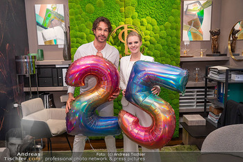 25-Jahresfeier - Leo Schulmeister Store - Do 22.05.2025 - Michael LAMERANER, Nina SCHULMEISTER12