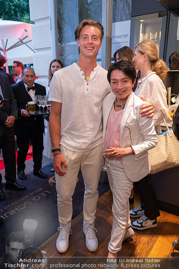 25-Jahresfeier - Leo Schulmeister Store - Do 22.05.2025 - Diego LAPORTA, Nhut LA HONG59