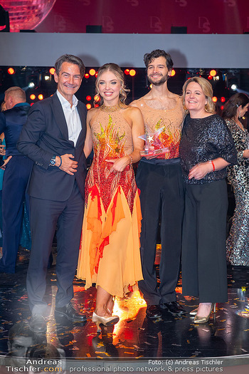 Dancing Stars Finale - ORF Zentrum, Wien - Fr 23.05.2025 - Sieger Aaron KARL, Kateryna MIZERA, Roland WEIßMANN, Stefanie G27