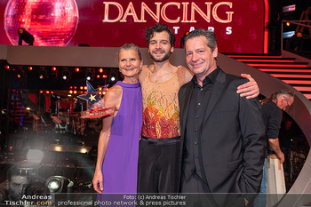 Dancing Stars Finale - ORF Zentrum, Wien - Fr 23.05.2025 - Aaron KARL mit Eltern Mutter Vater Christine KARL, Fritz KARL64