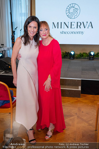 Minerva Awards 2025 - Rathaus, Wien - So 25.05.2025 - Nadia WEISS, Kristin HANUSCH LINSER80