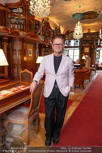 AmfAR PK - Schloss Leopoldskron, Salzburg - Di 27.05.2025 - Kevin FROST11