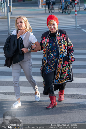 Kinopremire ´Happy´ - Urania Kino, Wien - Di 27.05.2025 - Inge MAUX5