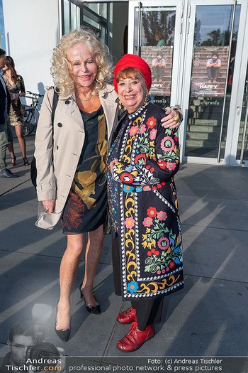 Kinopremire ´Happy´ - Urania Kino, Wien - Di 27.05.2025 - Isabel WEICKEN, Inge MAUX6