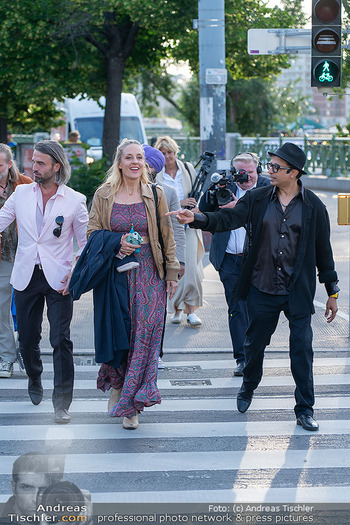 Kinopremire ´Happy´ - Urania Kino, Wien - Di 27.05.2025 - Lilian KLEBOW, Sandeep KUMAR11
