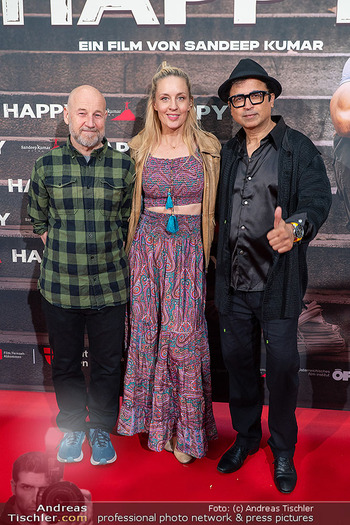 Kinopremire ´Happy´ - Urania Kino, Wien - Di 27.05.2025 - Sandeep KUMAR, Roland DÜRINGER, Lilian KLEBOW33
