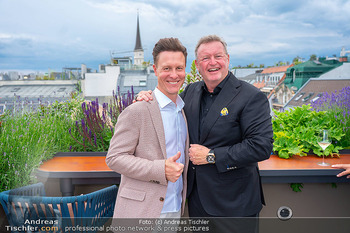 Sun AG Cocktail Empfang - Rosewood Hotel Rooftop Bar - Mo 02.06.2025 - Mathias MUTHER, Christian JÄGER76
