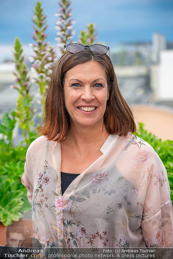 Sun AG Cocktail Empfang - Rosewood Hotel Rooftop Bar - Mo 02.06.2025 - Katharina SCHNEIDER (Portrait)102