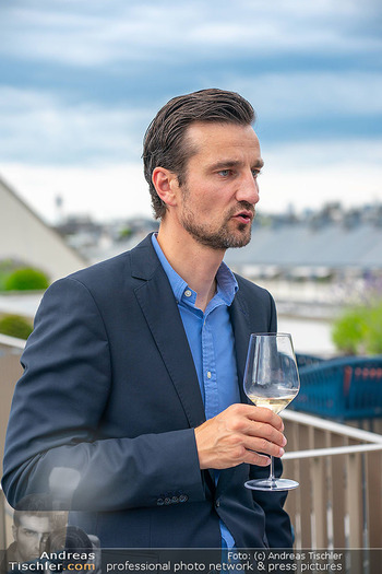 Sun AG Cocktail Empfang - Rosewood Hotel Rooftop Bar - Mo 02.06.2025 - Matthias TILLMANN117