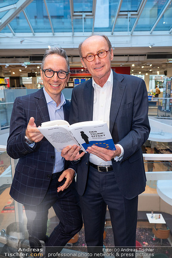 Buchpräsentation ´Der Trump Effekt´ - Thalia Wien Mitte - Di 03.06.2025 - Peter L EPPINGER, Othmar KARAS10